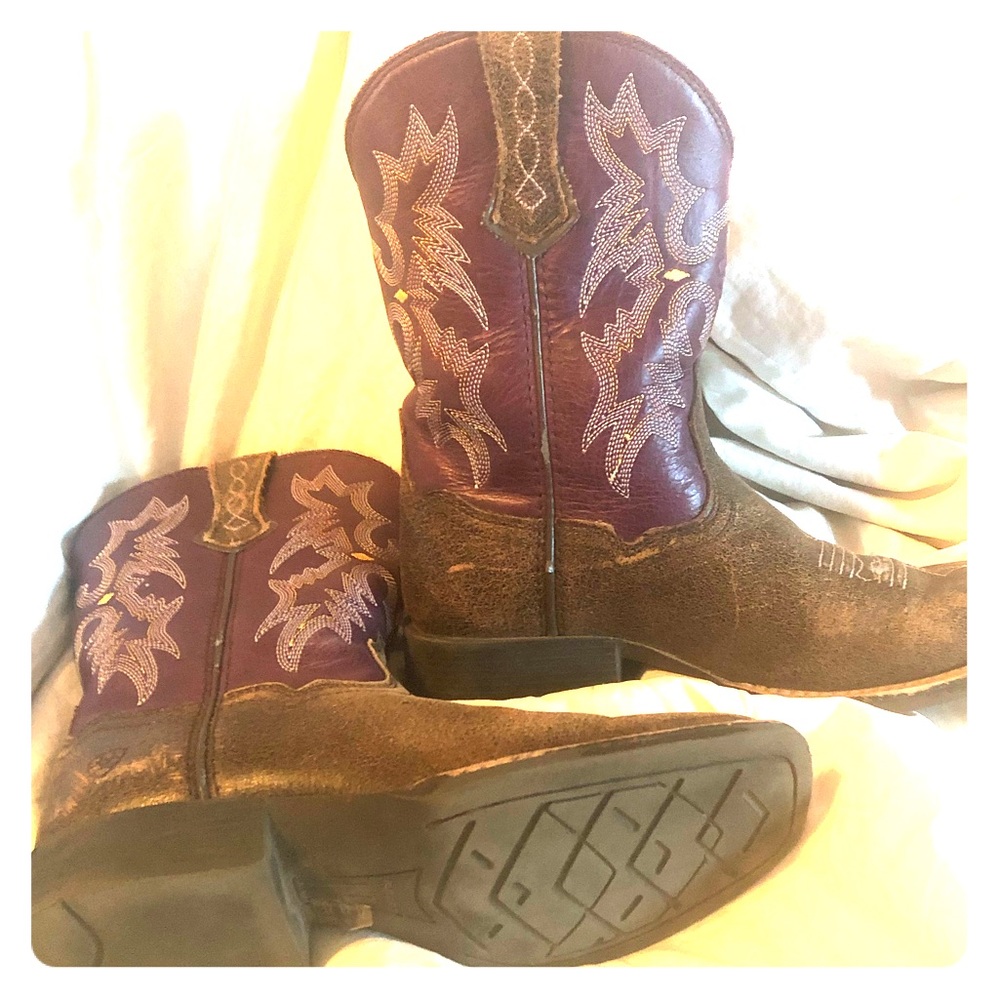 Ariat cowgirl boots size 1